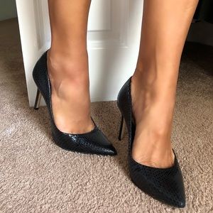 Jessica Simpson Carena Black Pump